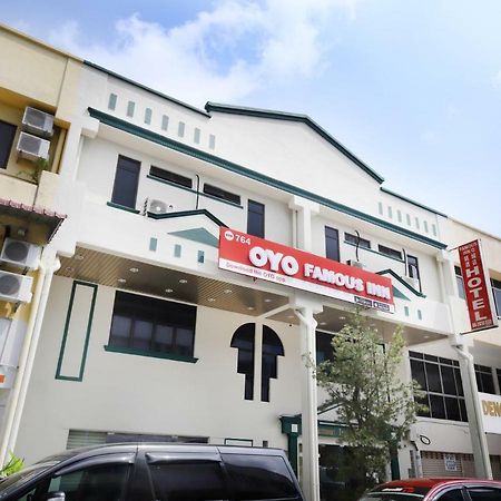 Oyo 764 Hotel Famous Inn Malacca Eksteriør bilde