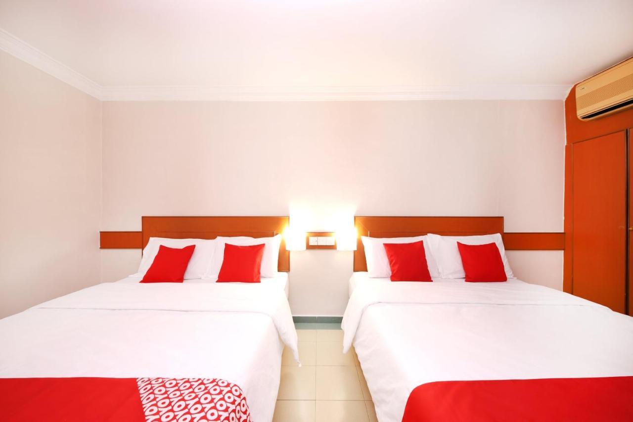Oyo 764 Hotel Famous Inn Malacca Eksteriør bilde