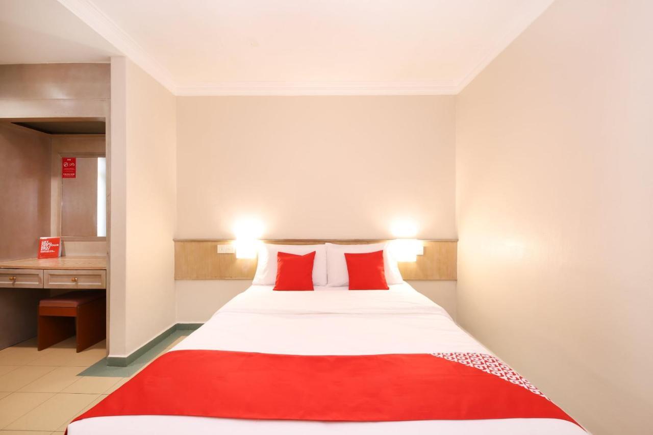Oyo 764 Hotel Famous Inn Malacca Eksteriør bilde