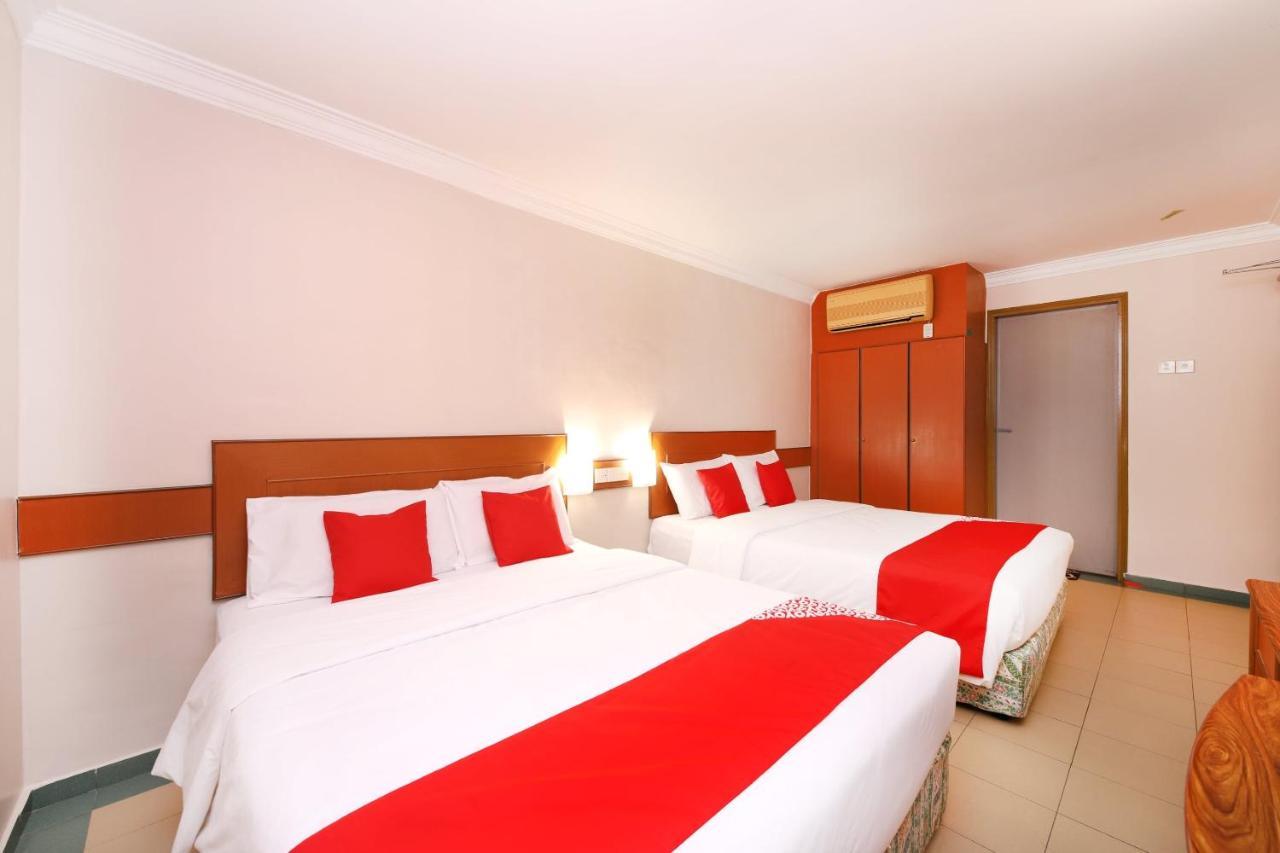 Oyo 764 Hotel Famous Inn Malacca Eksteriør bilde