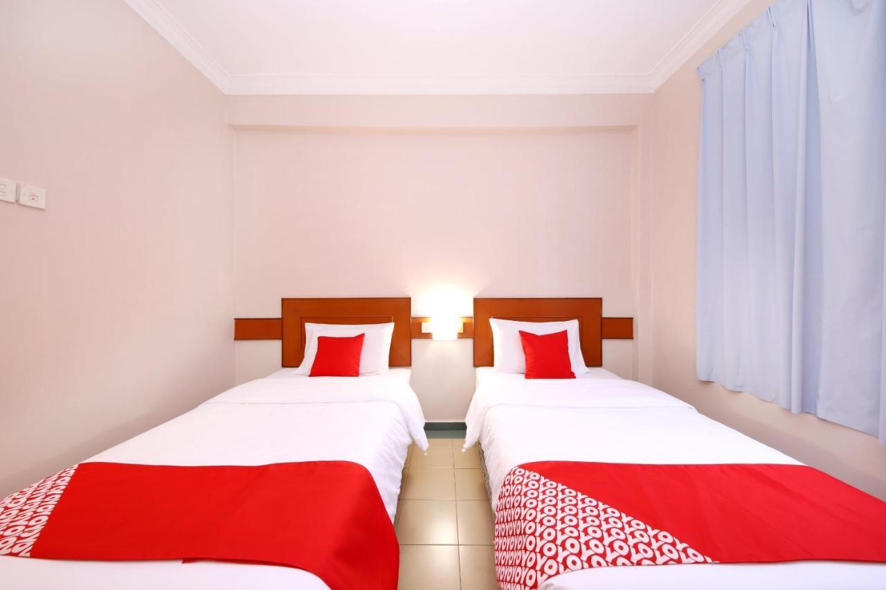 Oyo 764 Hotel Famous Inn Malacca Eksteriør bilde