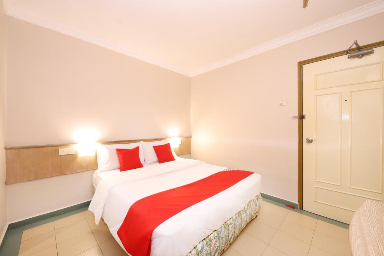 Oyo 764 Hotel Famous Inn Malacca Eksteriør bilde
