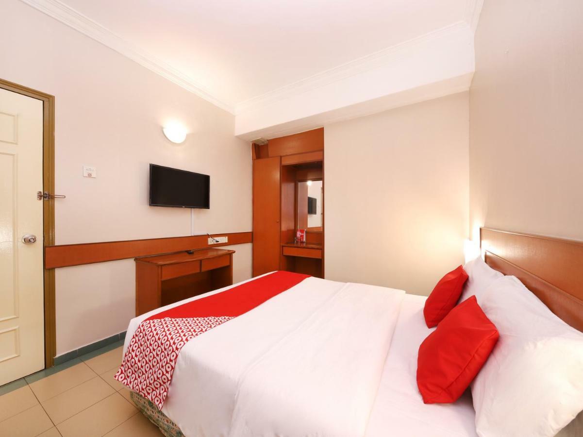 Oyo 764 Hotel Famous Inn Malacca Eksteriør bilde