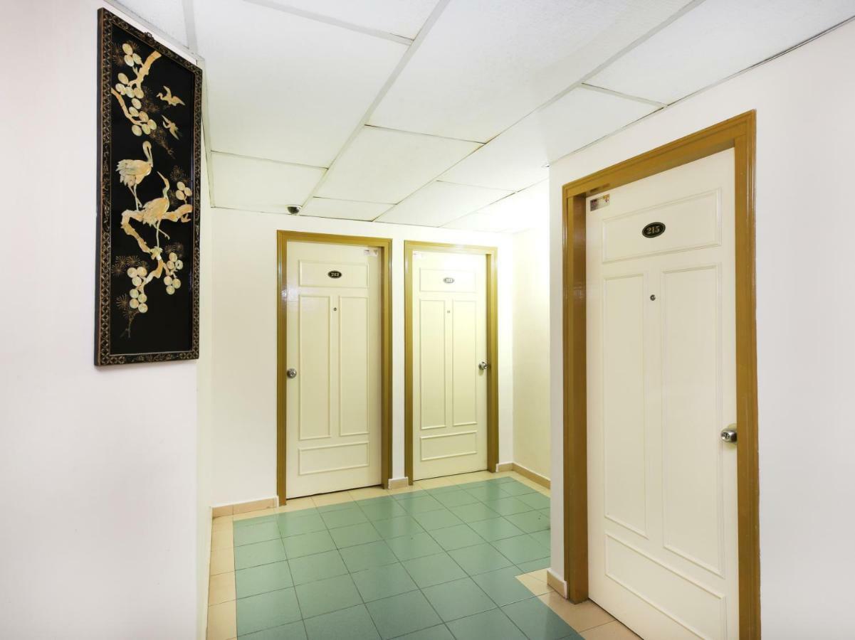 Oyo 764 Hotel Famous Inn Malacca Eksteriør bilde