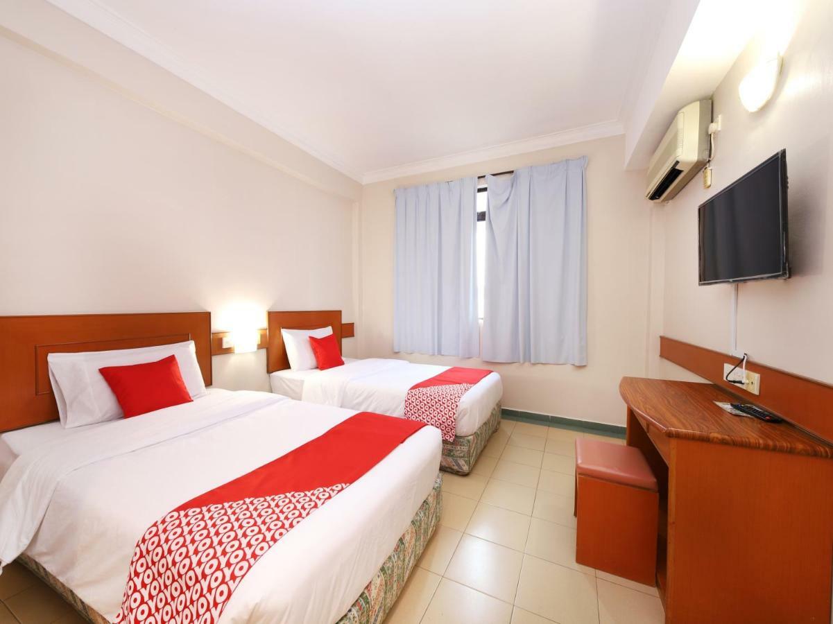 Oyo 764 Hotel Famous Inn Malacca Eksteriør bilde